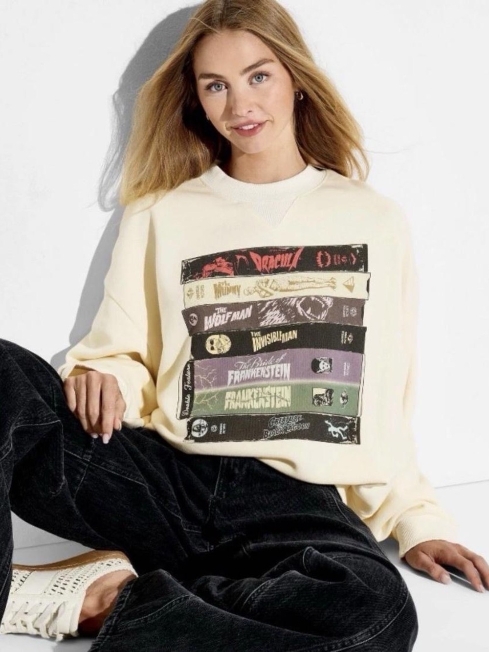 Women's Universal Monsters Graphic Sweatshirt Off-White Dracula Frankenstein XL